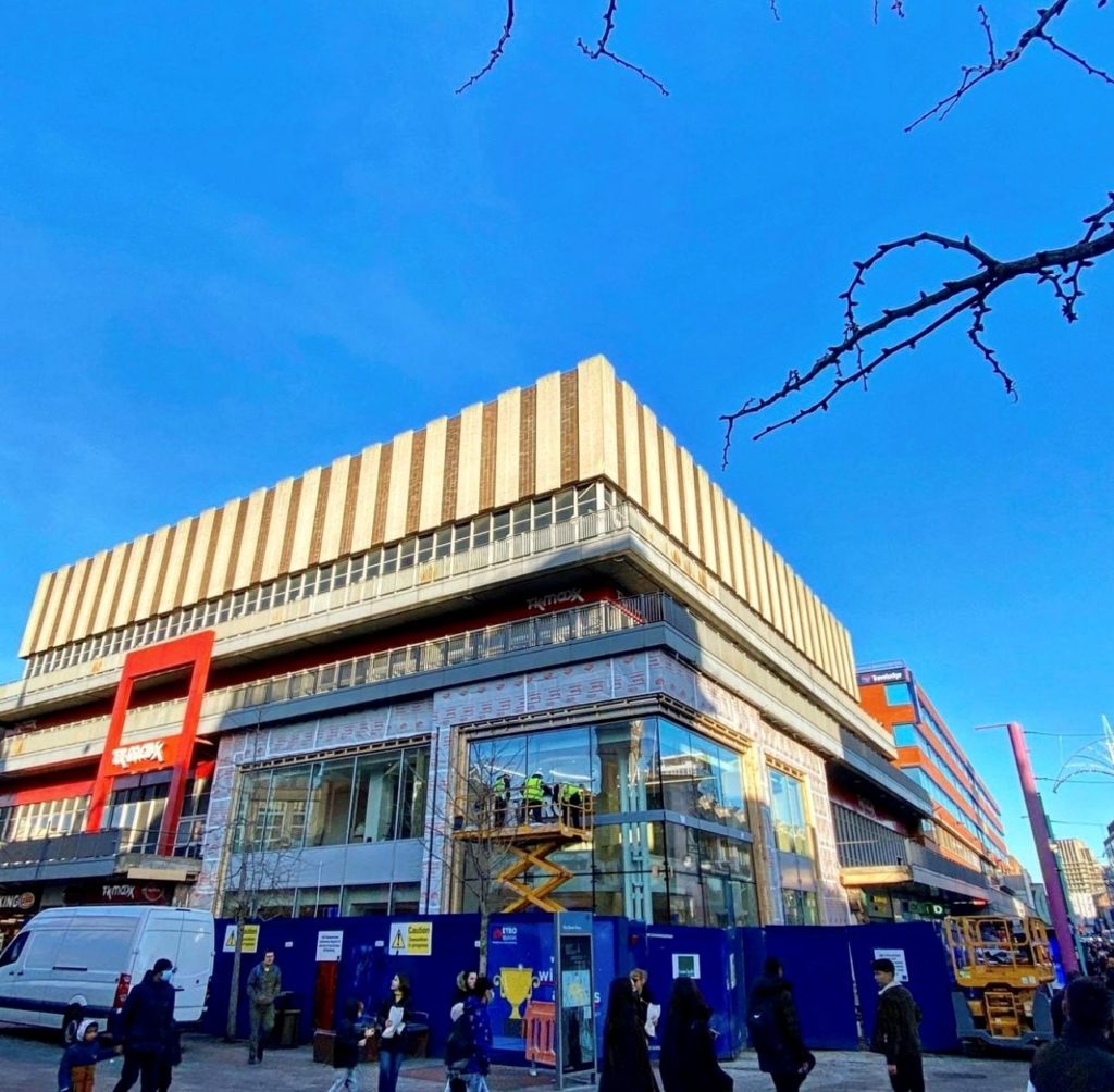 Metro Bank Cardiff